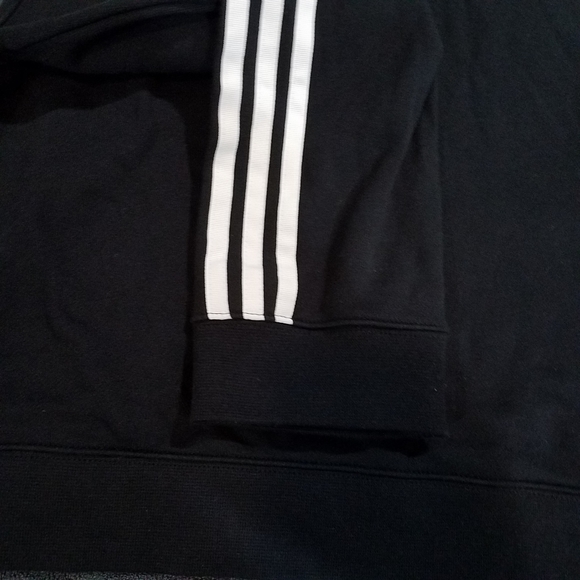 Adidas Cropped Hoodie CR4766 Black Noir Sweatshirt Size XL NEW - Picture 11 of 11
